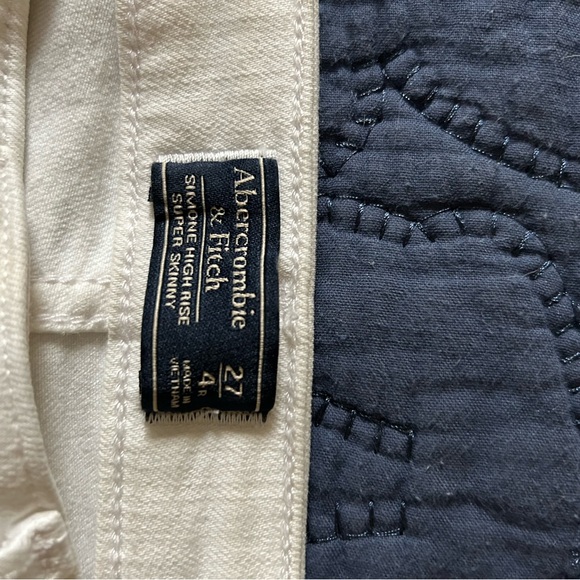 Abercrombie high rise skinny jeans - Picture 3 of 3